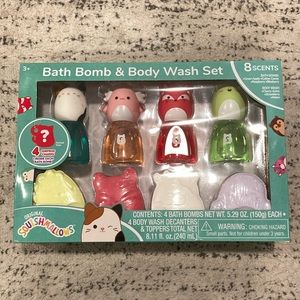 Squishmallow bath bomb and body wash set.**new in box**